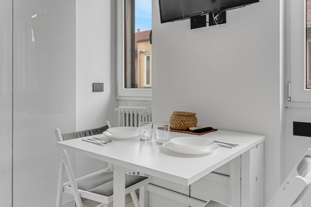 Metro M1 - Smart Home, Fast Free Wifi & Netflix Милан Экстерьер фото