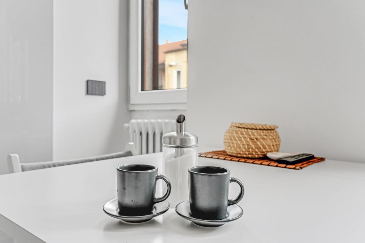 Metro M1 - Smart Home, Fast Free Wifi & Netflix Милан Экстерьер фото